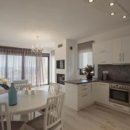 K&v Elysian Villa Caristo
